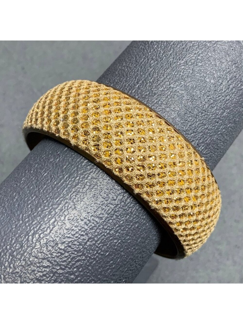 Mesh Sparkle Bangle Bracelet 2.75 In Gold Glitter Retro Bling Glam Classic 80s